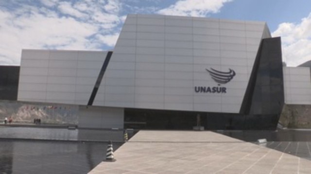 Sede Unasur en Quito se convertirá en universidad indígena
