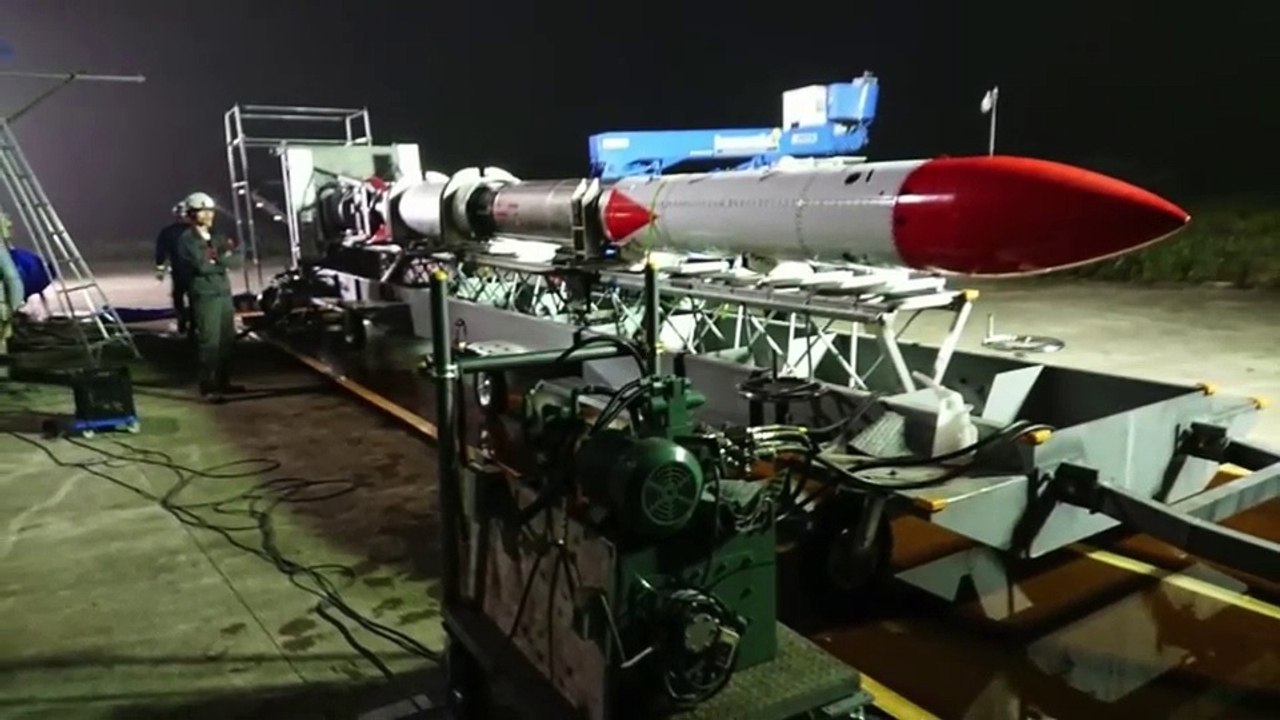 MOMO2 explosion (Momo Sounding Rocket second launch - MOMO No. 2)