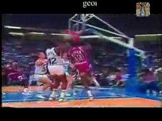 Scottie Pippen & Horace Grant.
