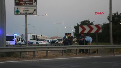 İzmir - Motosiklet Bariyerlere Çarptı 1 Ölü, 1 Yaralı