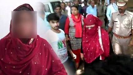 UP: सुहैल संग शादी के रजिस्ट्रेशन के लिए पहुंची मोनिका, बजरंग दल ने किया हंगामा