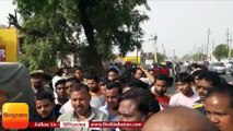 अलीगढ़ में सफाईकर्मियों की हड़ताल दूसरे दिन भी जारी, शहर में लगे कूड़े के ढेर