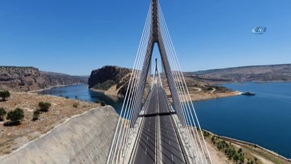 Doğu’nun 'Boğaz Köprüsü' havadan görüntülendi