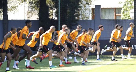 Galatasaray'da Tolga Ciğerci ve Tarık Çamdal Kamp Kadrosuna Alınmadı