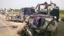 Pakistan'da Aşırı Hız Can Aldı: 15 Ölü