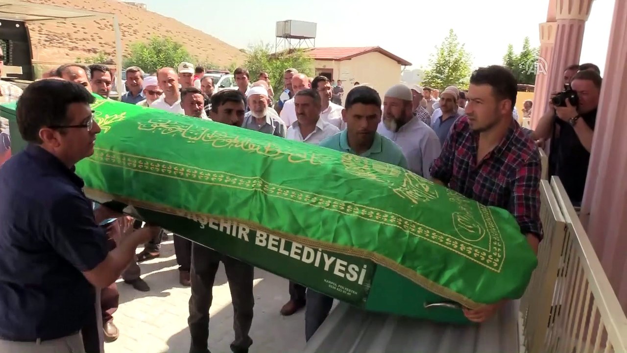 Kaybolduktan sonra ölü bulunan Ufuk Tatar'ın cenaze töreni (2) - HATAY