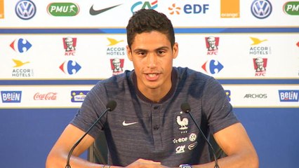 Bleus - Varane : "Le Ballon d'or n'est pas dans mon esprit"