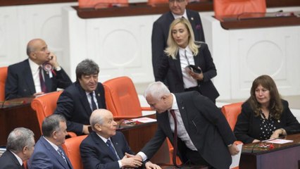 Download Video: Meclis'teki Yemin Töreninde Bahçeli ve İYİ Partili Koray Aydın'ın Samimi Görüntüleri Dikkat Çekti