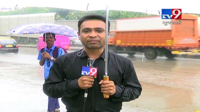 Overflowing rivers near Mumbai created flood situation, throw normal lives out of gear- Tv9
