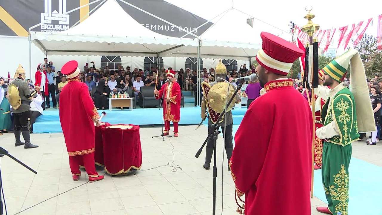 ESMEK yıl sonu sergisine mehteranlı açılış - ERZURUM