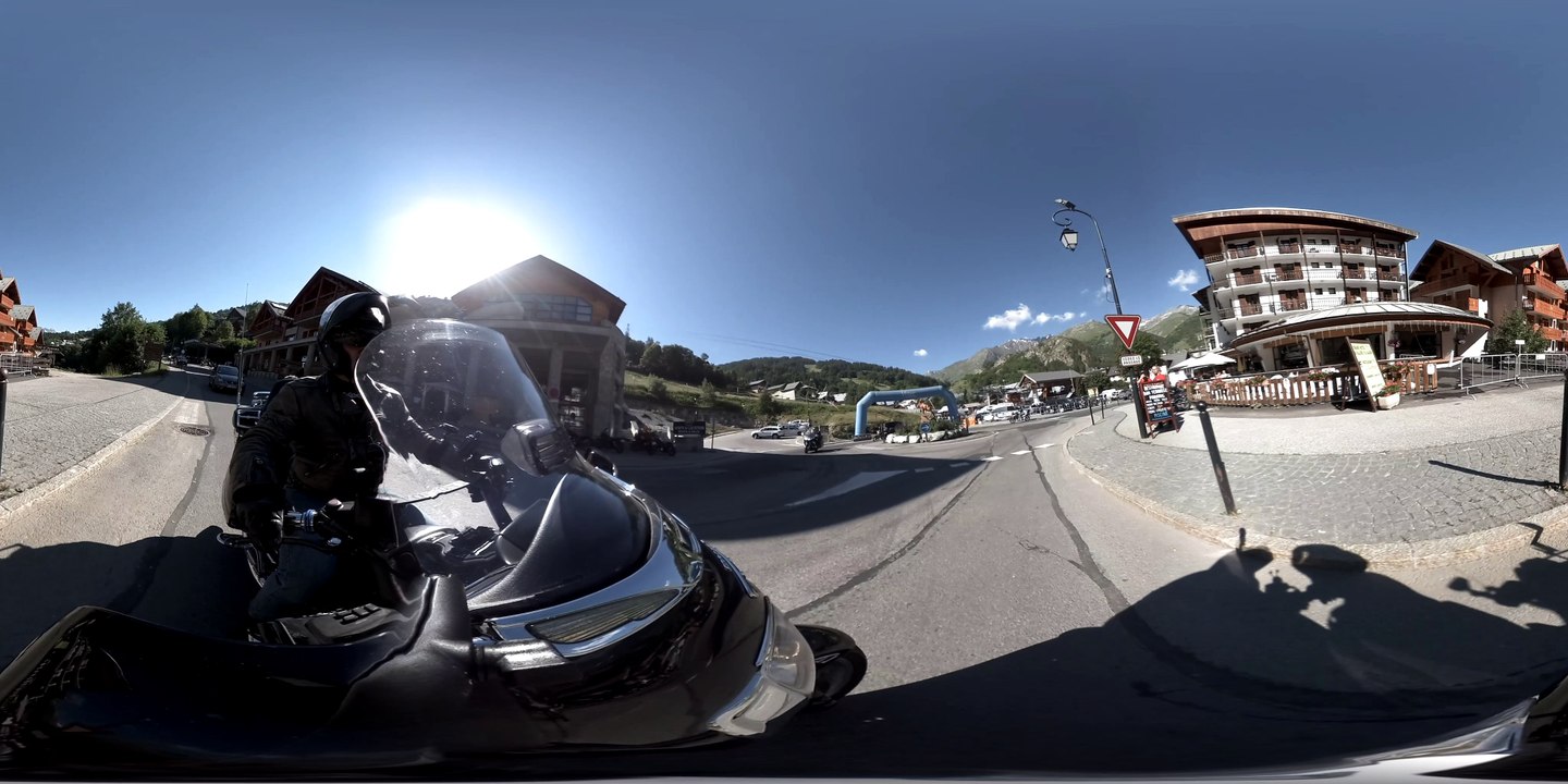 Vidéo 360° - Valloire en direction du Galibier