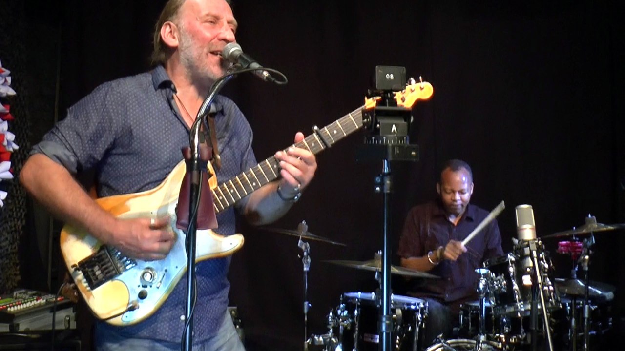 Steve Morrison - The Breeze