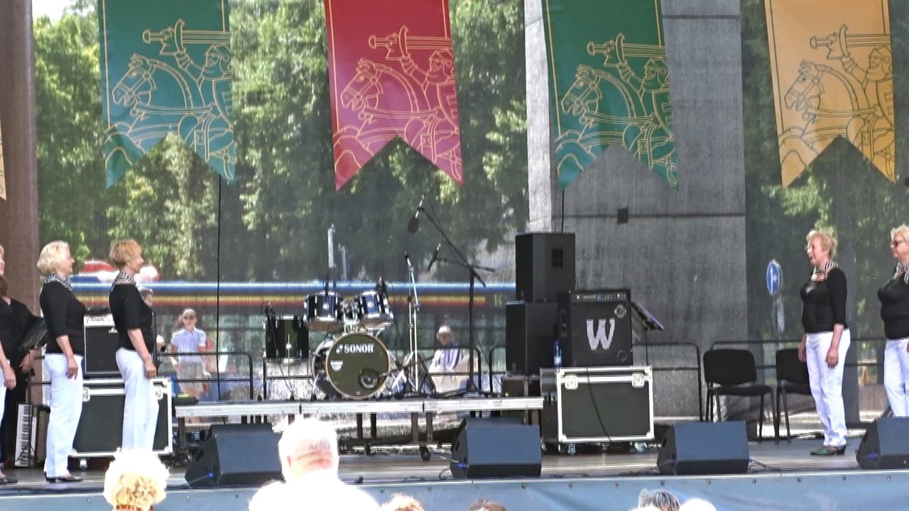 Klaipėdos m. klubo ''Ruta''ansamblio ir svečių koncertas VALSTYBES DIENAI