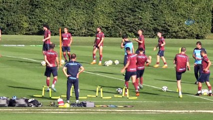 Esteban, Slovenya kampına katıldı