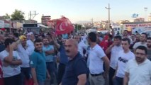 Belediye Başkan Yardımcısı 'Mührü Sökün' Dedi, Vatandaş Söktü