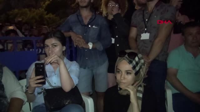 Bartın - Haluk Levent, Şarkılarını Barış Akarsu Anısına Söyledi