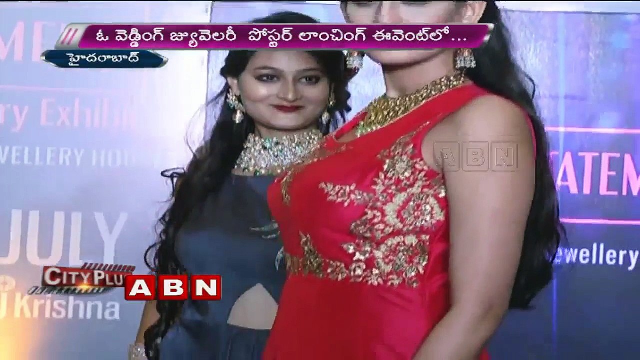 Models Ramp Walk with wedding collections in Pa...