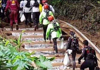 Thai Rescuers Prepare to Extract Trapped Soccer Team
