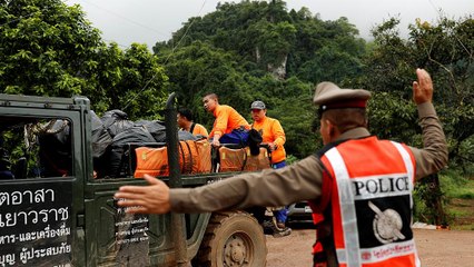 Thailandia: le opzioni per salvare i ragazzini sottoterra