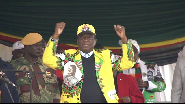 Zimbabwe election: Mnangagwa back on campaign trail