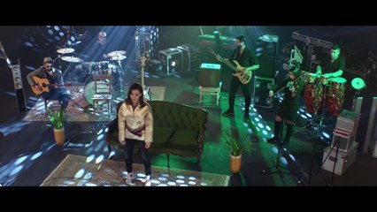 Burcu Güneş - Oy Beni Vurun