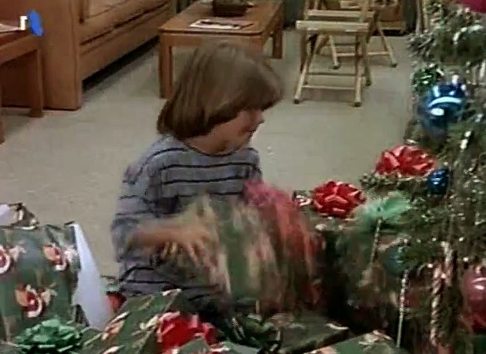 Alerte a Malibu 5 11 12 Noel en Californie Part 1 Part 2 avi   Part 02