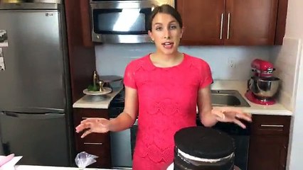 Making a whipped chocolate and raspberry cake with Chelsweets