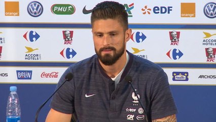 Bleus - Giroud : "Lloris est meilleur que Courtois"