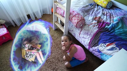 Amelia and Avelina open a magic portal adventure to an outdoor playground