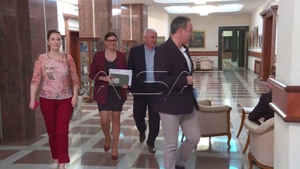 Ligji për mediat, rikthehet debati në Komision
