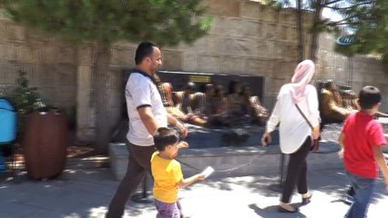 Tarihi Gaziantep Kalesi'ne yoğun ilgi