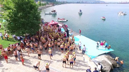 Yüzme yarışlarından müthiş görüntüler…