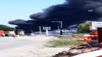 Gemi dönüşüm bölgesinde yangın