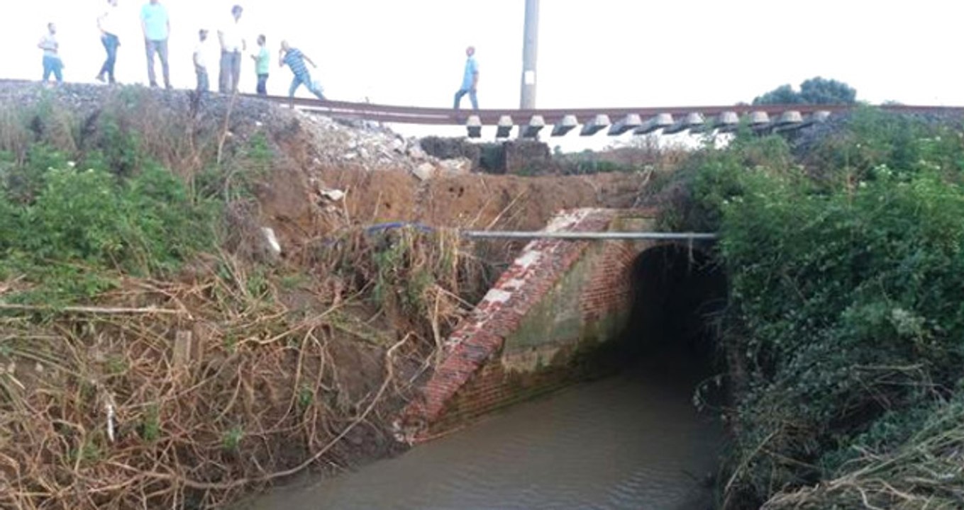 Ulaştırma Bakanlığından Tren Kazasının Nedeniyle İlgili Açıklama: Menfez ile Ray Arasındaki Toprak Boşaldı