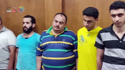 أول ظهور للمتهمين بخطف طفل الشروق وأمامهم مبلغ الفدية والأسلحة