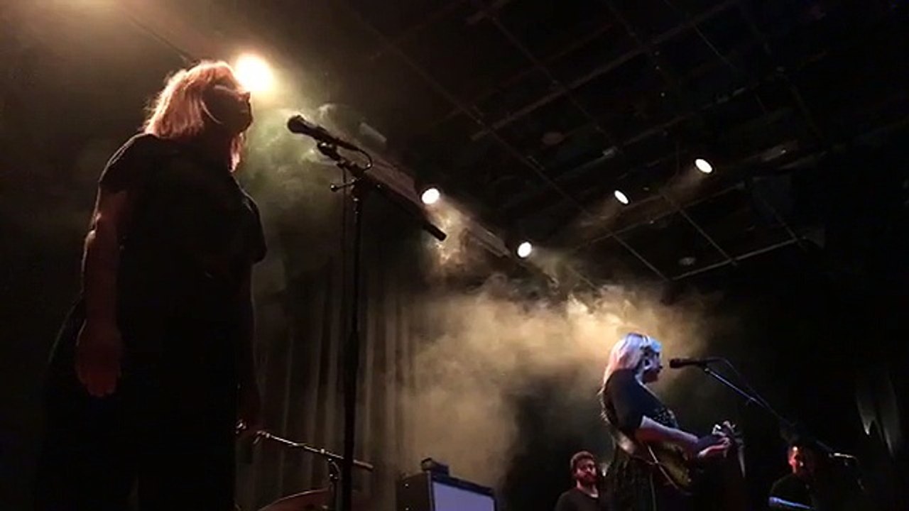 eivør live at mentanarhúsið, faroe islands. encore!