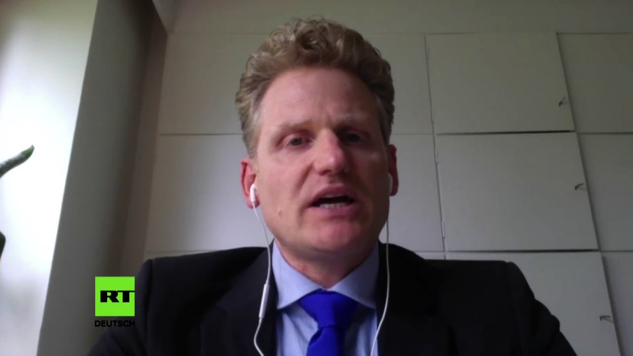 Dr Eike Hamer Reise in die USA wird klären ob Merkel an der Macht bleiben darf