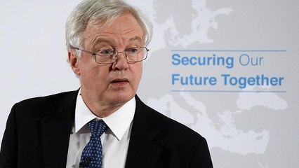 Ministro do brexit abandona governo de Theresa May