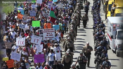 Chicago Protesters Block Major Freeway