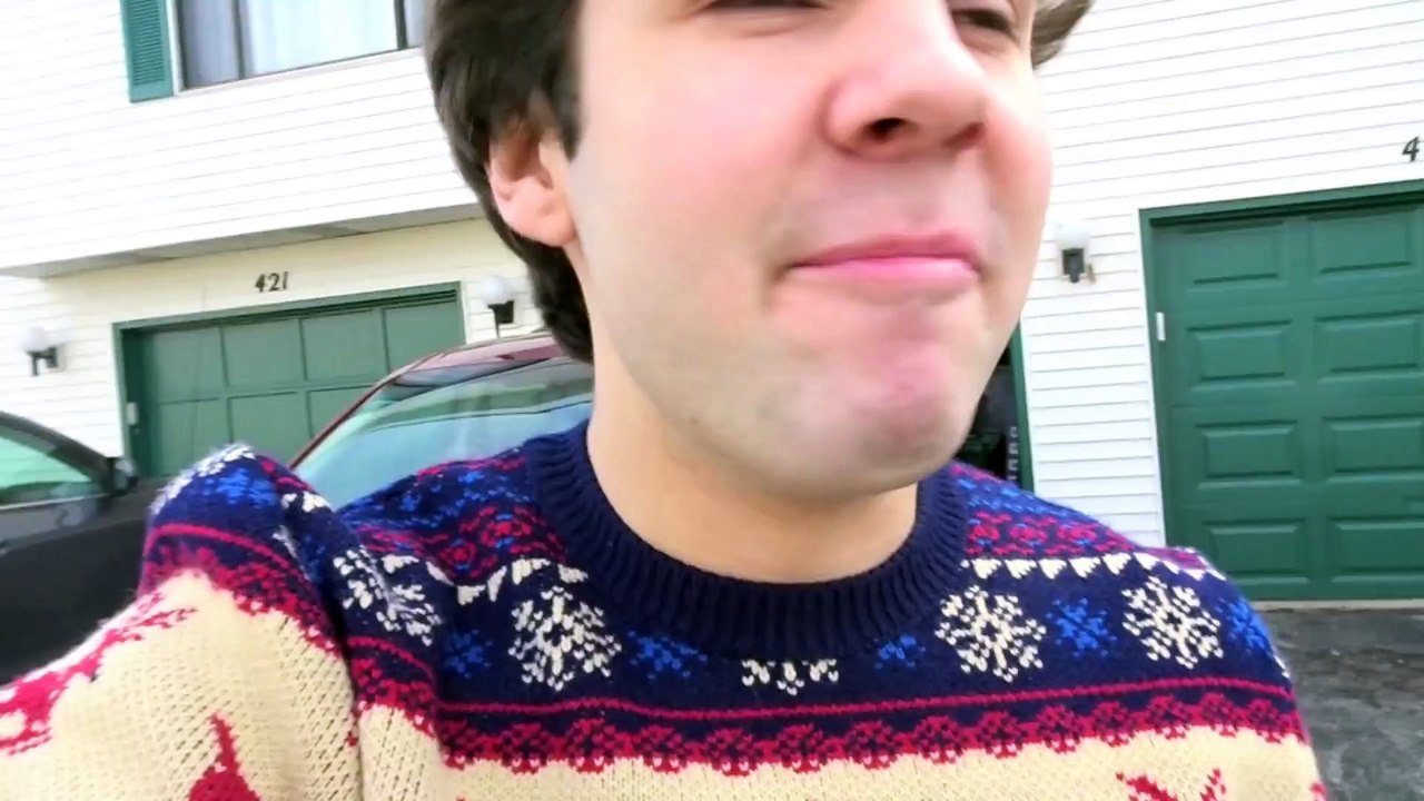 KISSING MY FRIENDS MOM!!   David Dobrik