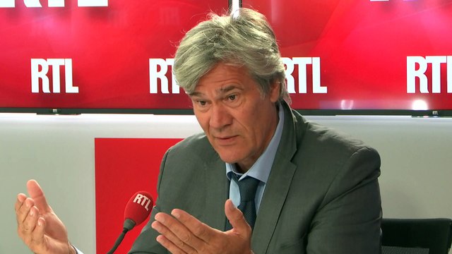 Congrès de Versailles : C'est un devoir de tout parlementaire assure Stéphane Le Foll