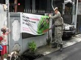 Satpol PP bersihkan atribut Kampanye Pilkada - iNews Petang 12/02