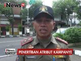 Petugas Satpol PP menertibkan atribut kampanye - iNews Petang 13/02