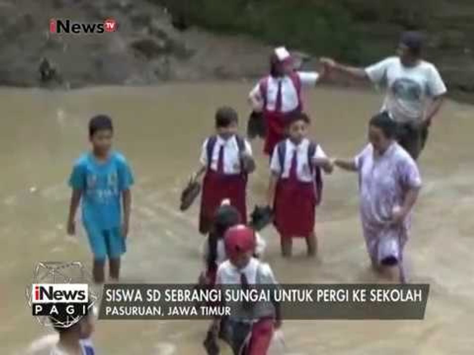 Siswa SD sebrangi sungai untuk pergi ke sekolah - iNews Pagi 14/02