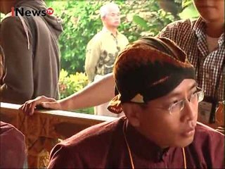 Petugas TPS di Yogyakarta Menggunakan Pakaian Adat Jawa - Breaking News 15/02