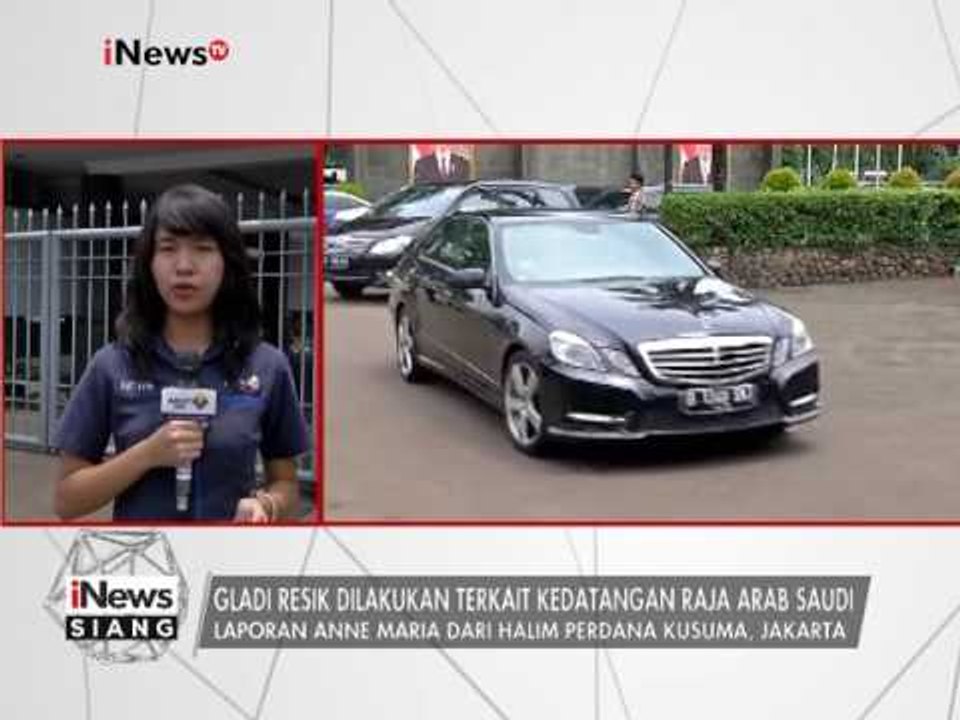 Situasi terkini Gladi bersih penyambutan Raja Salman di Bandara Halim P.K - iNews Siang 25/02