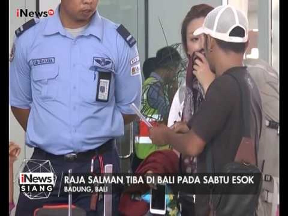 Meskipun kedatangan lewat VVIP, rombongan Raja Salman tetap diperiksa imigrasi - iNews Siang 03/03