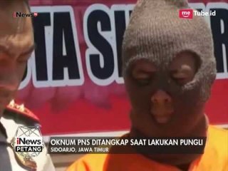 Download Video: Oknum PNS Ditangkap Saat Lakukan Pungli di Sidoarjo, Jatim - iNews Petang 17/03