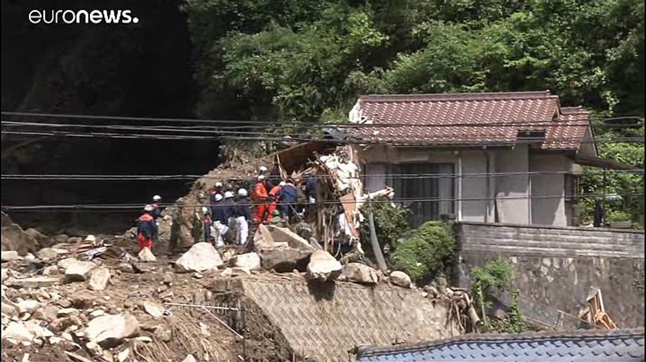 Japan: Flut und Erdrutsche fordern über 100 Todesopfer