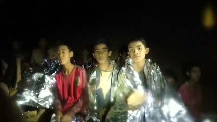 "태국 동굴에서 1명 추가 구조...8명 남아" / YTN